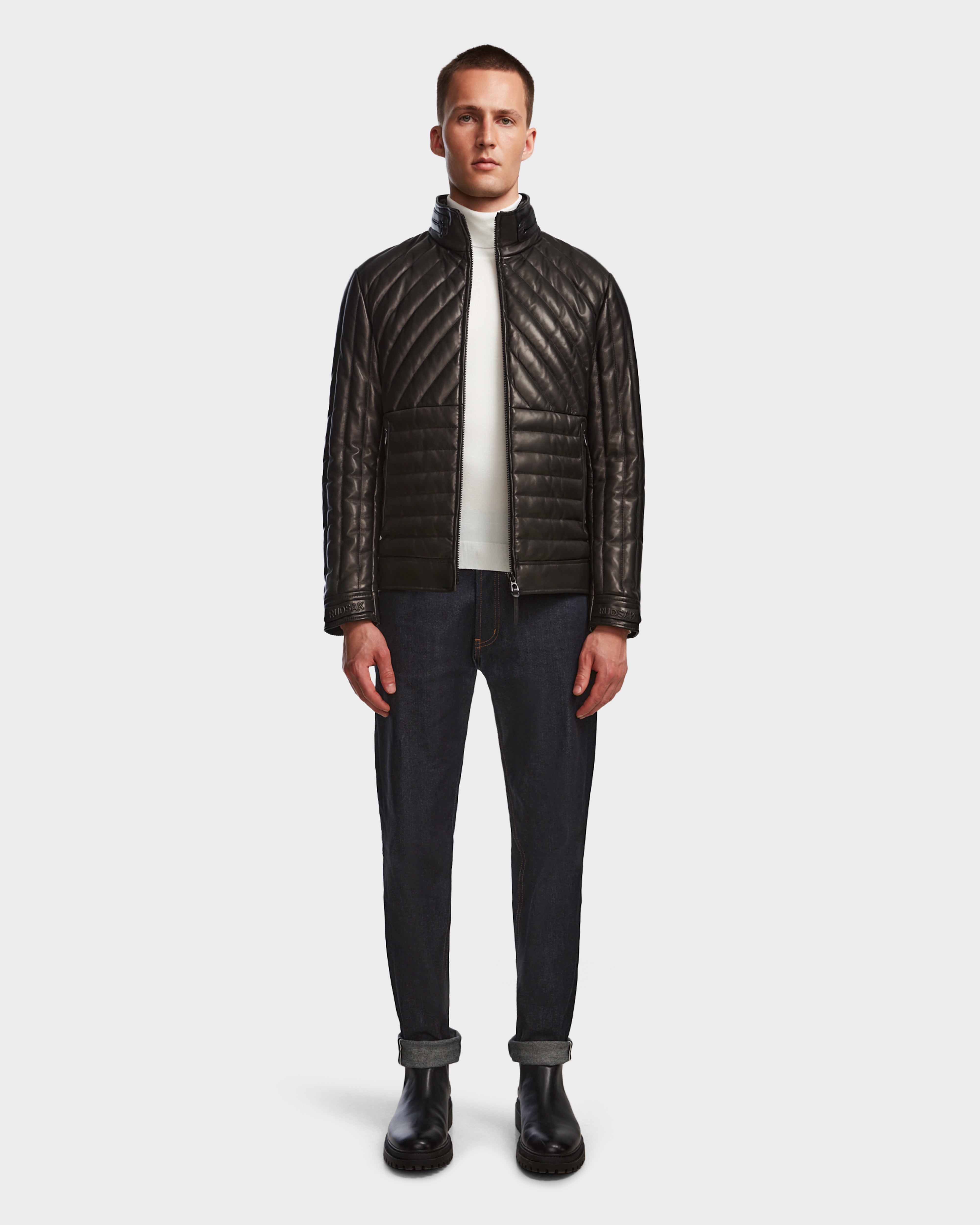 THOM - 6124594 Black