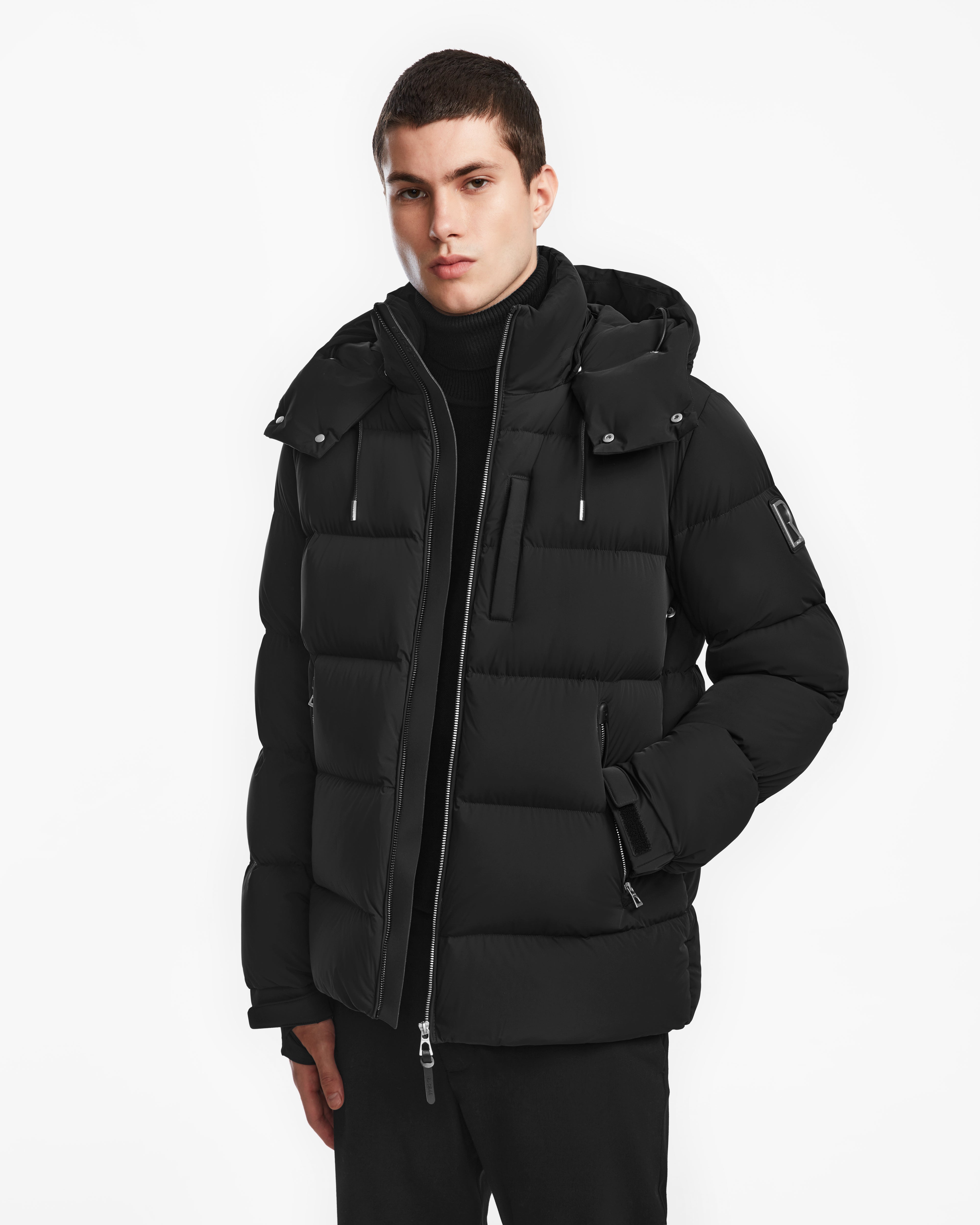 VINCE M - 6124561 Black