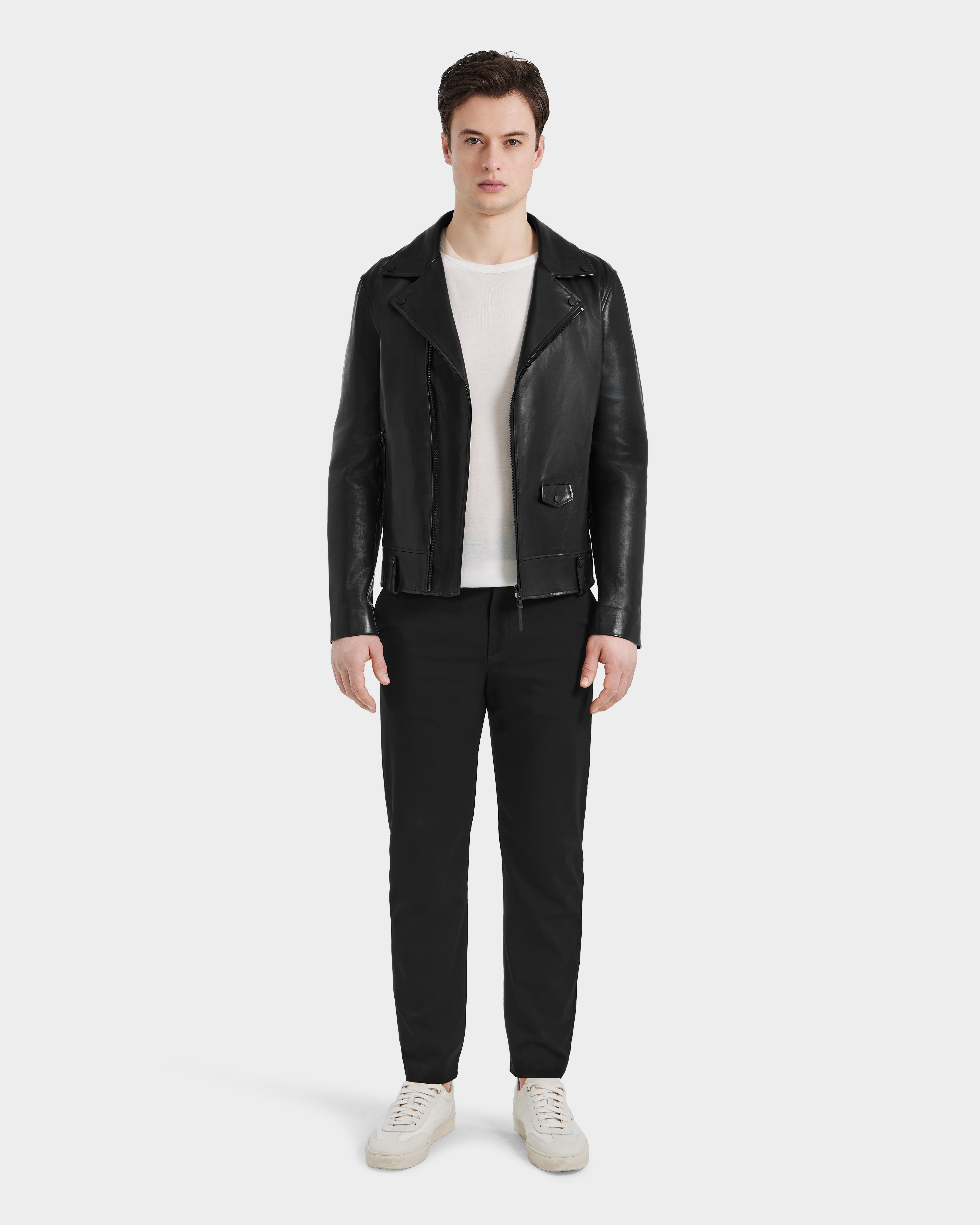 MANUS B - 6124607 Black