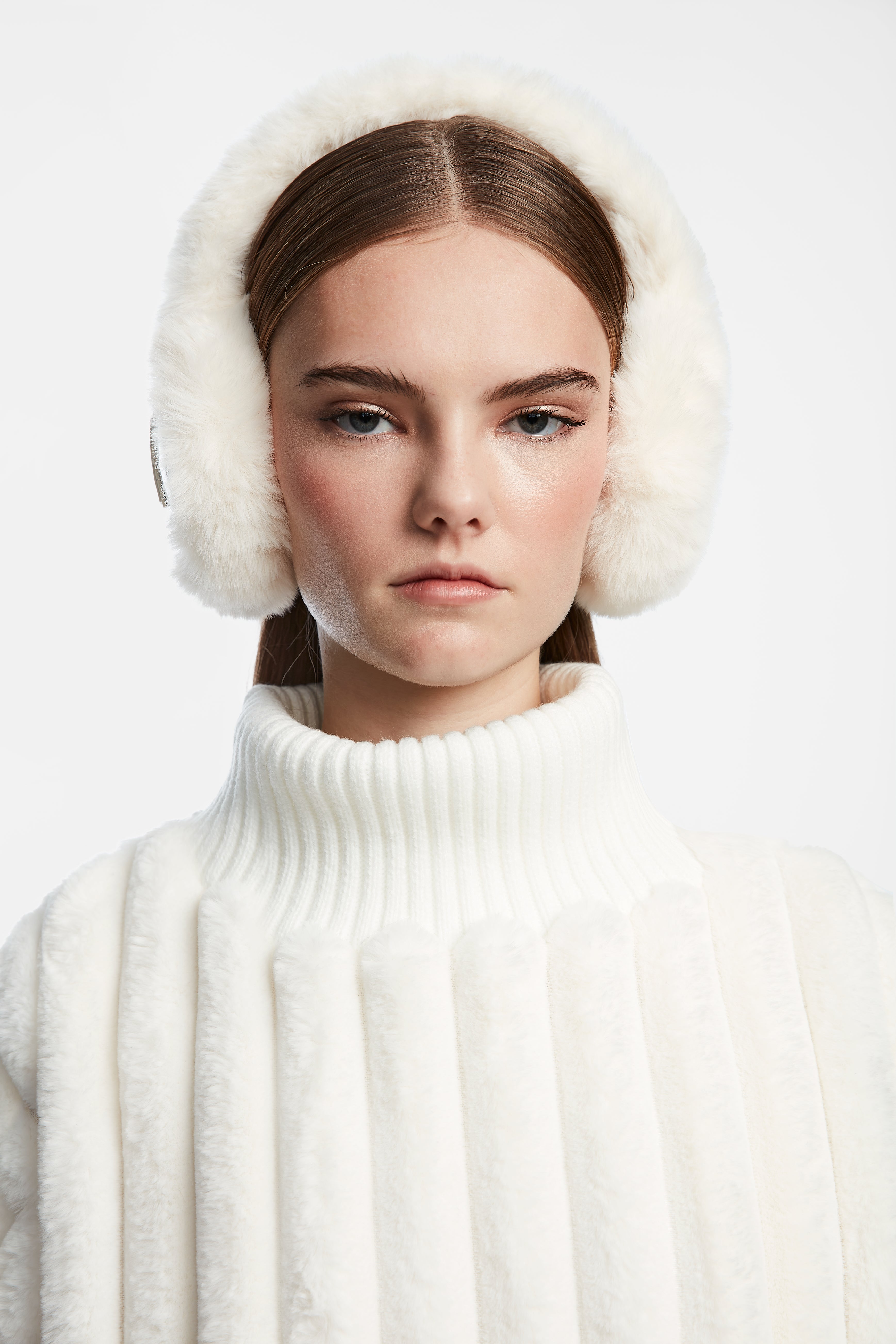 MUFF - 8422503 Iceland
